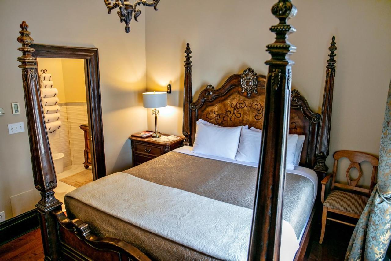 Hotel Puddicombe House New Hamburg Esterno foto