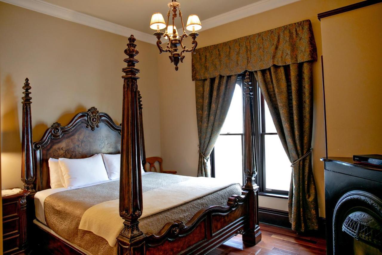 Hotel Puddicombe House New Hamburg Esterno foto