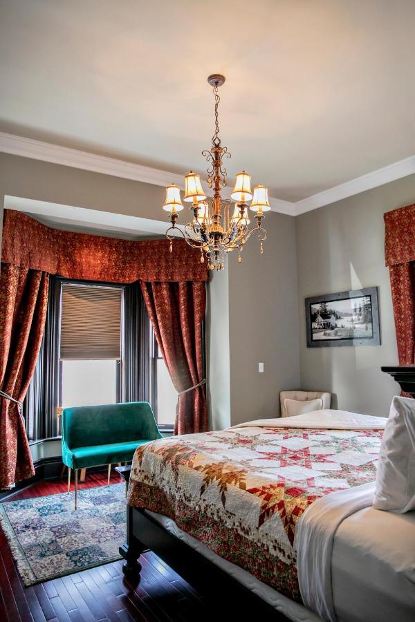 Hotel Puddicombe House New Hamburg Esterno foto
