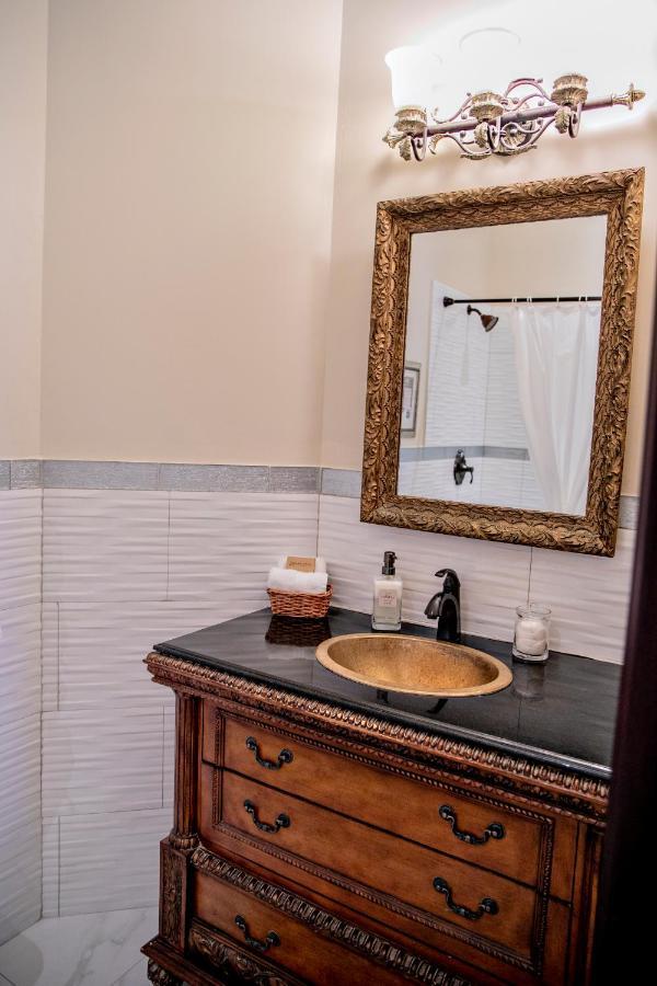 Hotel Puddicombe House New Hamburg Esterno foto