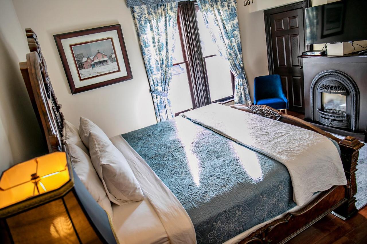 Hotel Puddicombe House New Hamburg Esterno foto